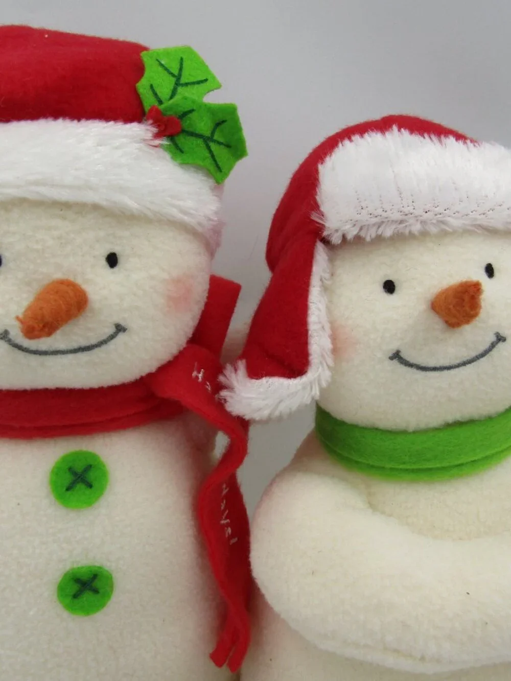 Hallmark Jingle Pals 2010 Season's Treatings Snowmen Candy Animated Singing